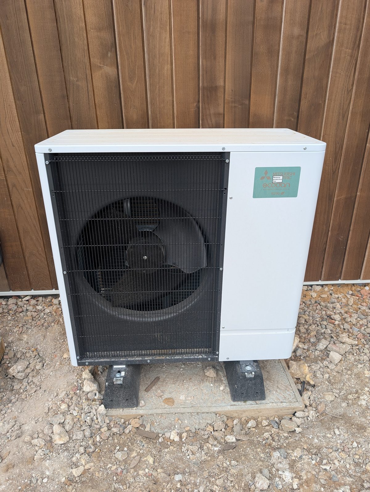 Mitsubishi Ecodan air source heat pump